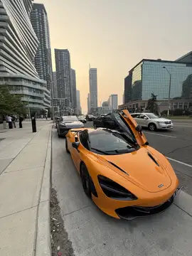 McLaren 720