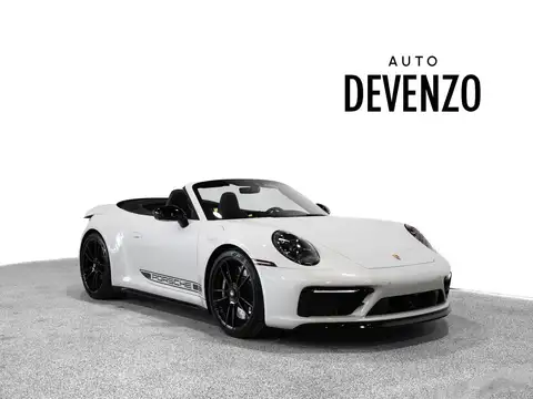 Porsche 911 Carrera 4 GTS