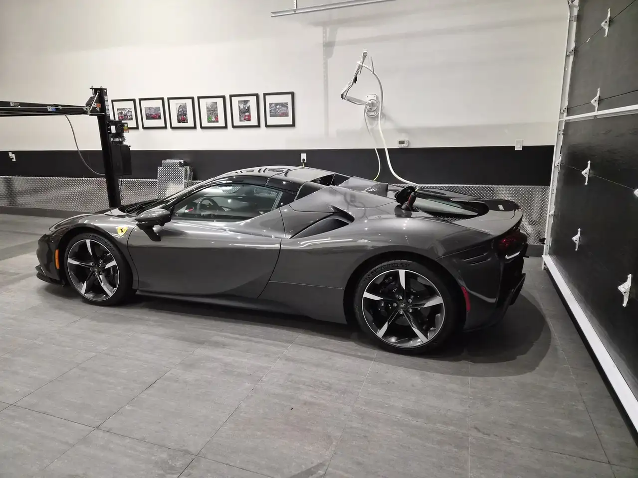 2024 Ferrari SF90