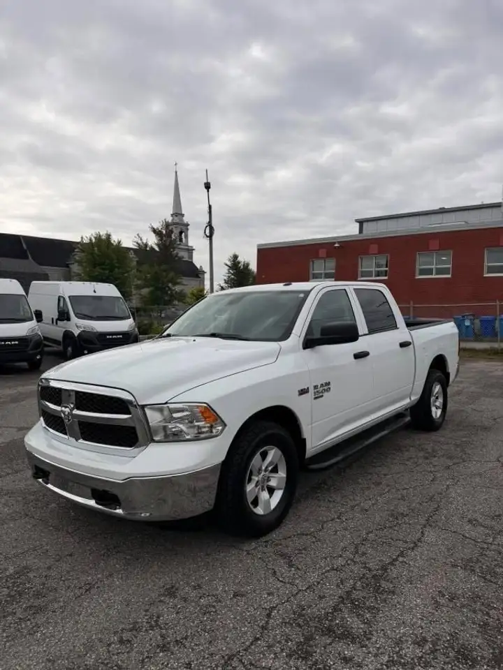 2023 RAM 1500 SLT