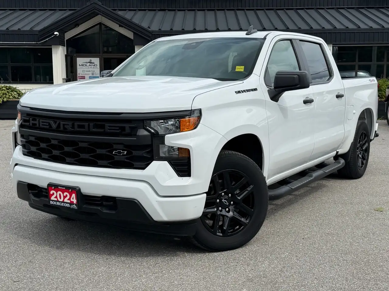 2024 Chevrolet Silverado 1500 Custom