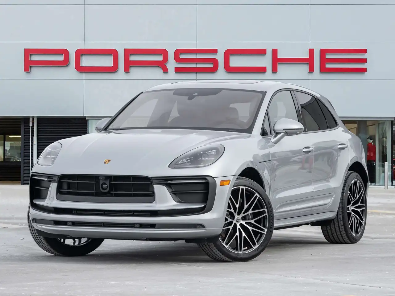 2025 Porsche Macan Base