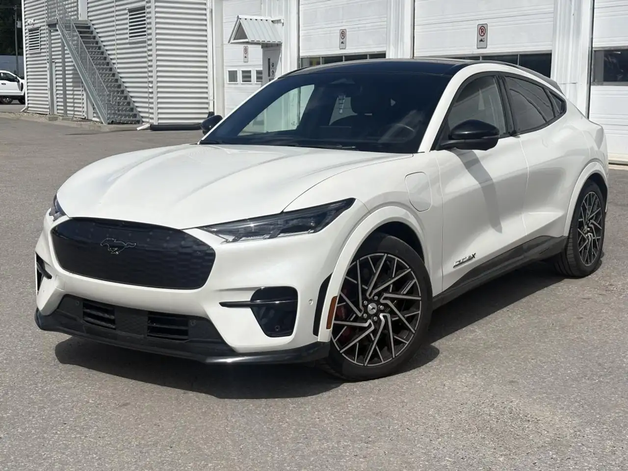 2022 Ford Mustang Mach-E