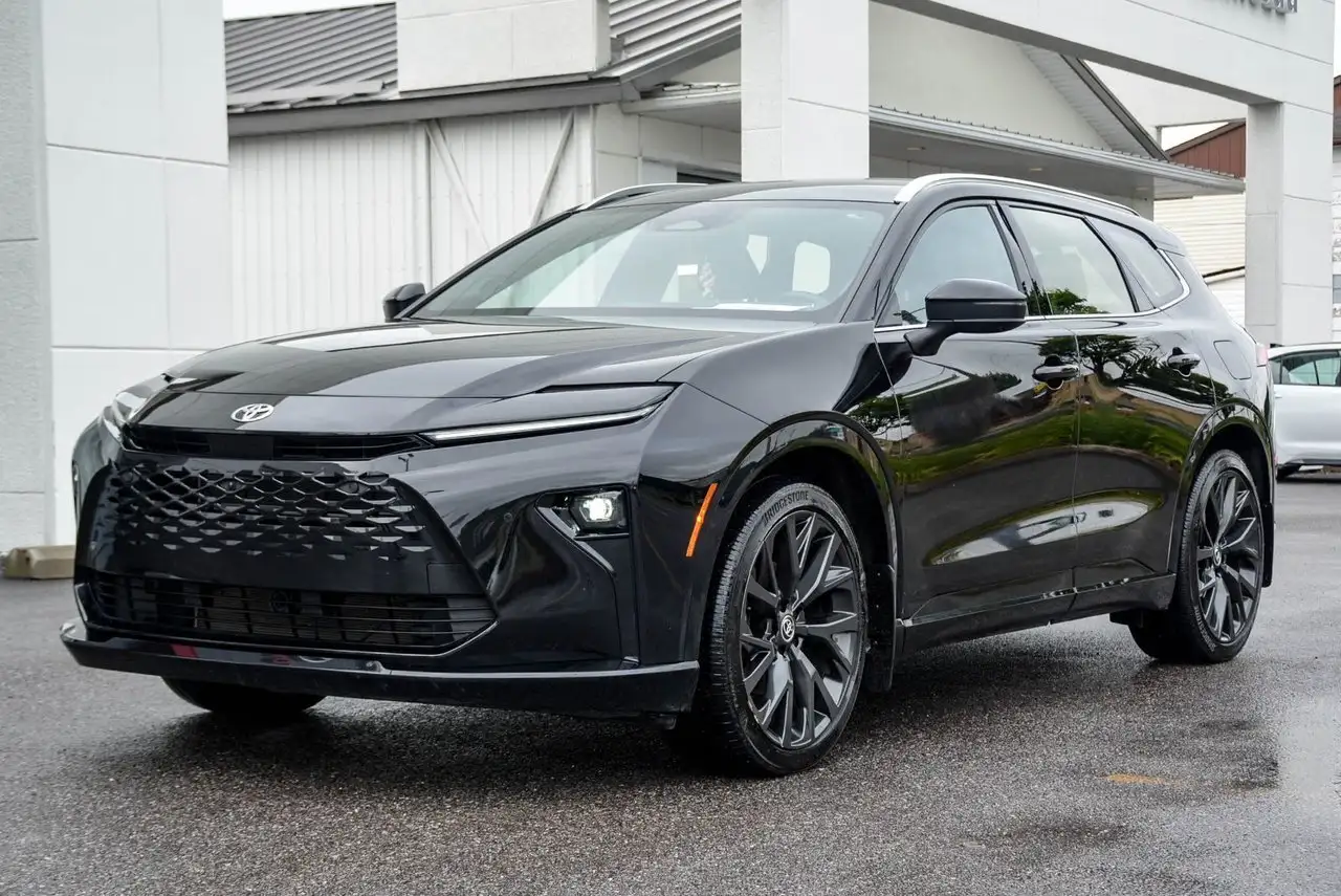 2025 Toyota Crown Signia