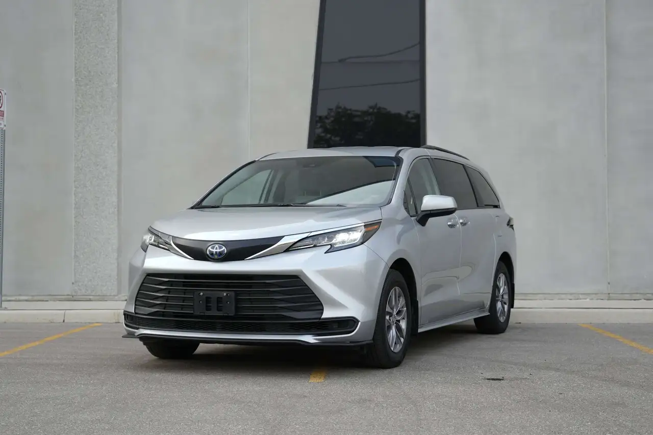 2023 Toyota Sienna