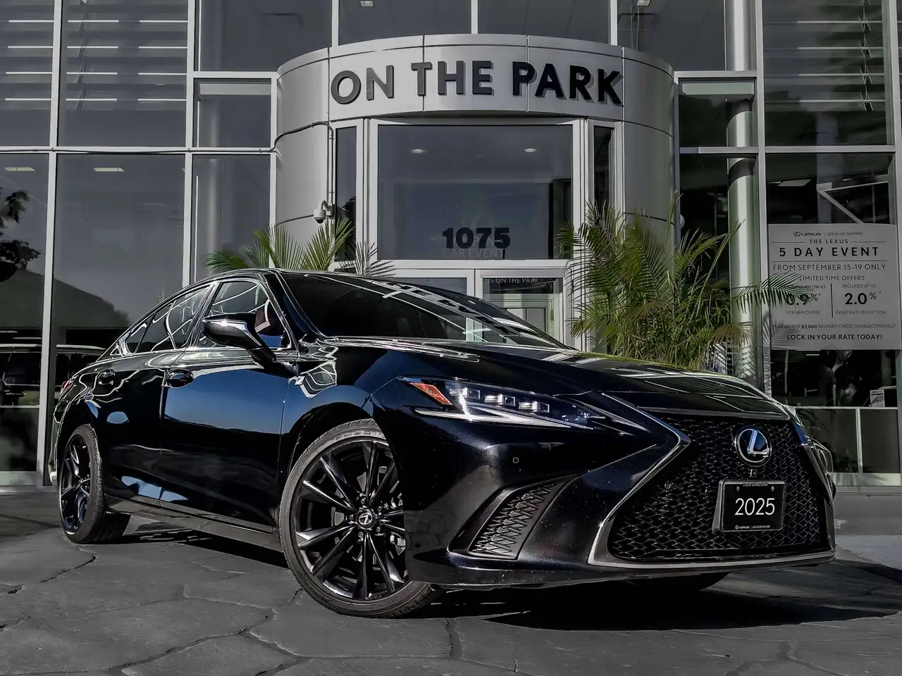 2025 Lexus ES 300h