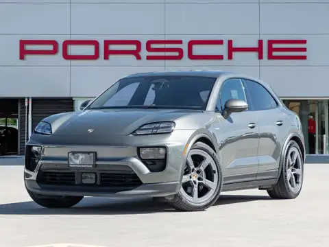 Porsche Macan Electric 4
