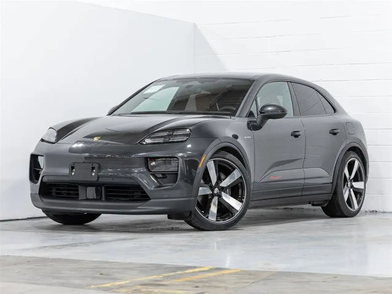 2025 Porsche Macan Electric 4
