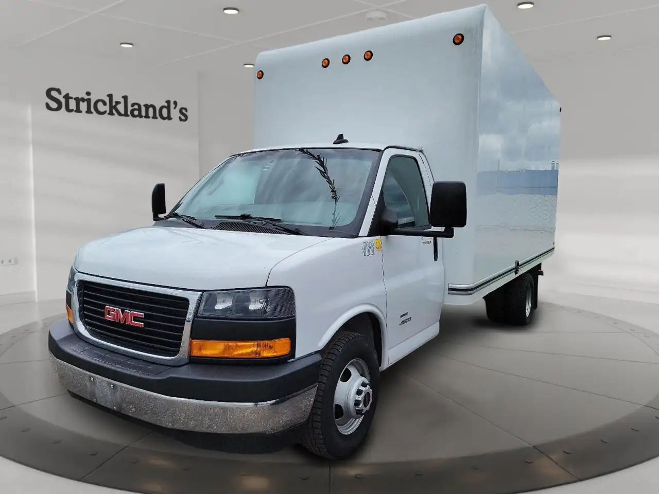 2023 GMC Savana