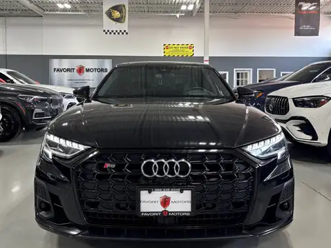 Audi S8