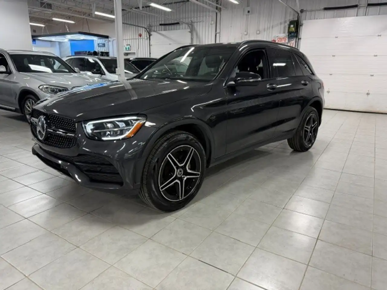 2022 Mercedes-Benz GLC 300