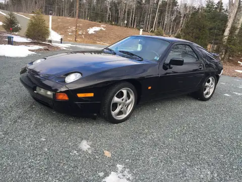 Porsche 928