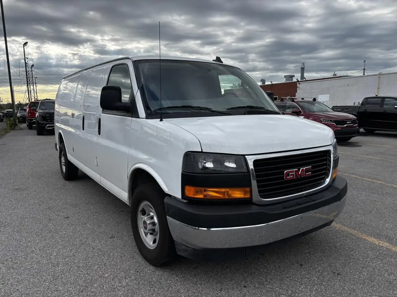 2025 GMC Savana