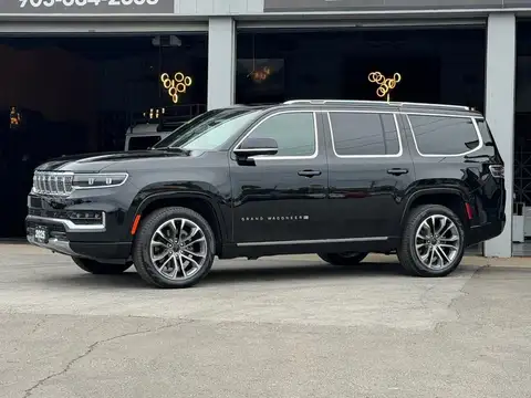 Jeep Grand Wagoneer