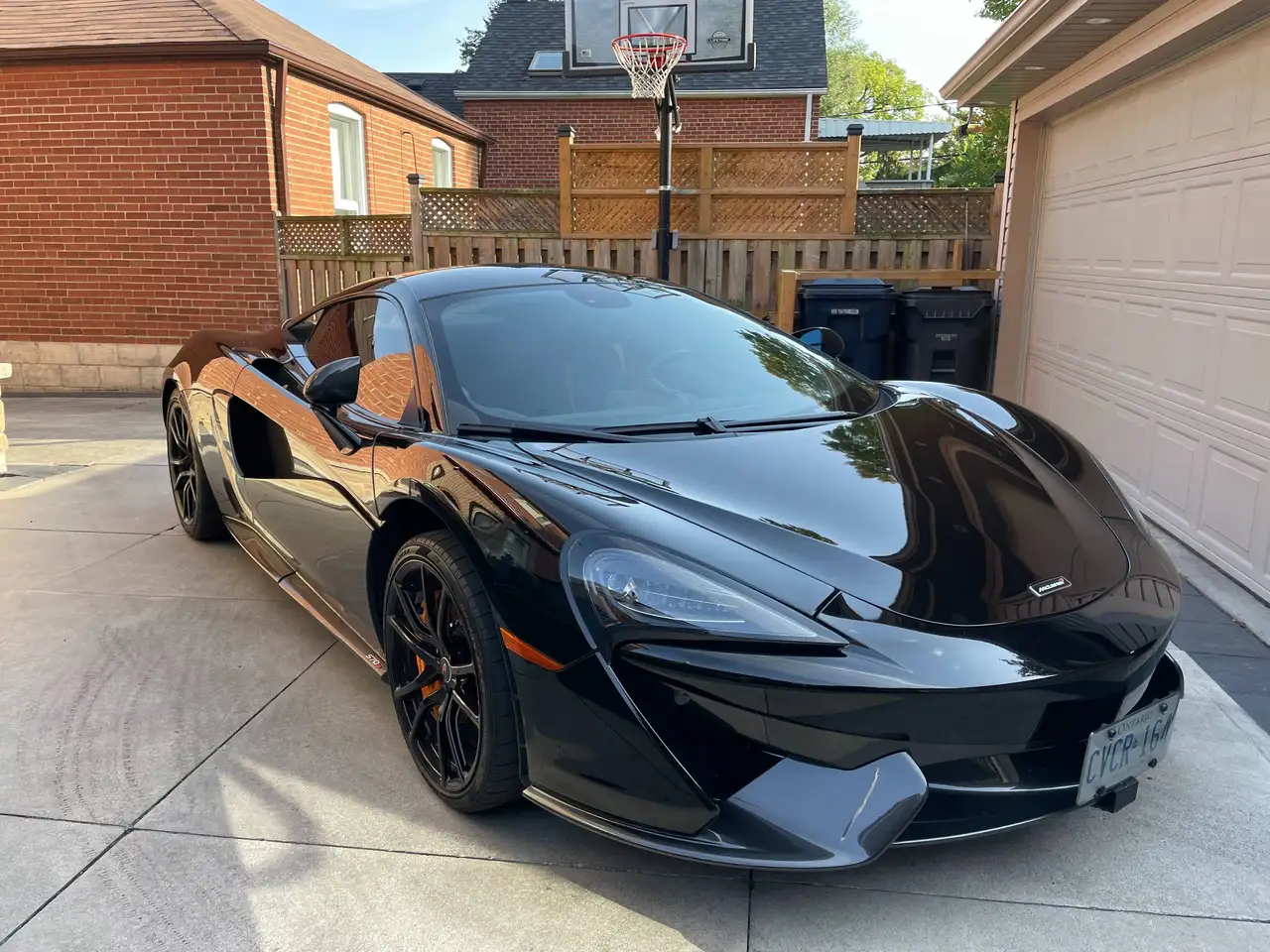 2016 McLaren 570
