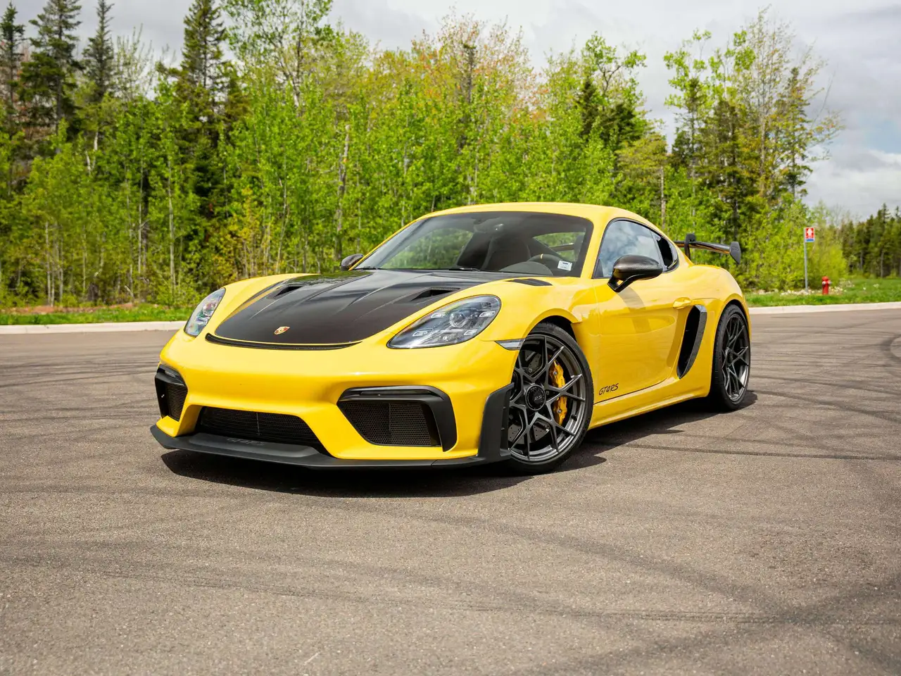 2024 Porsche Cayman