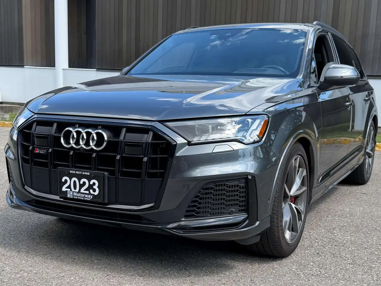 2023 Audi SQ7