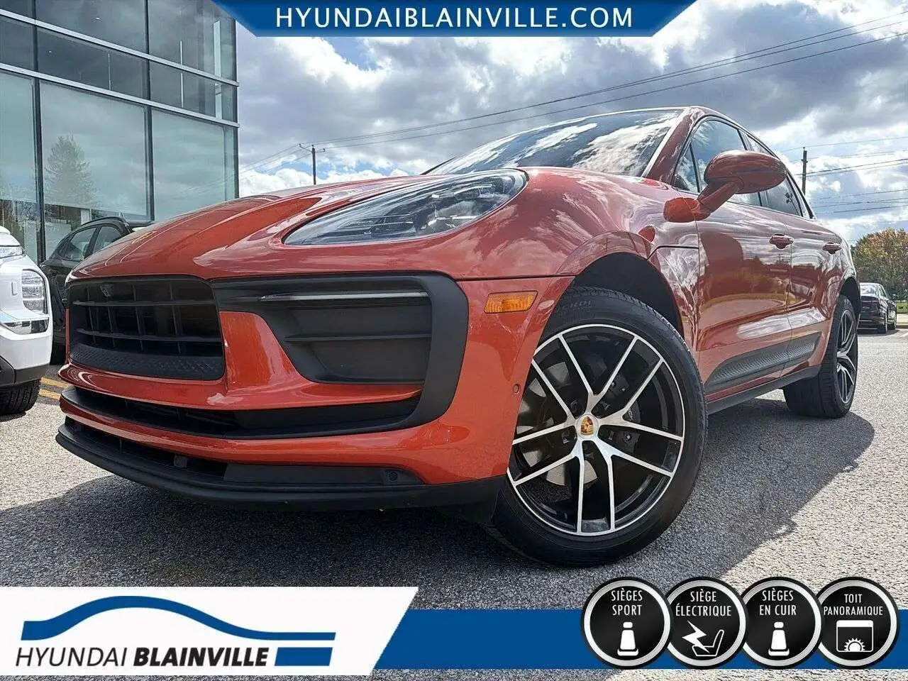 2022 Porsche Macan Base