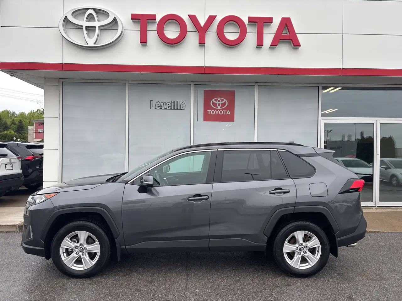 2021 Toyota RAV4 XLE