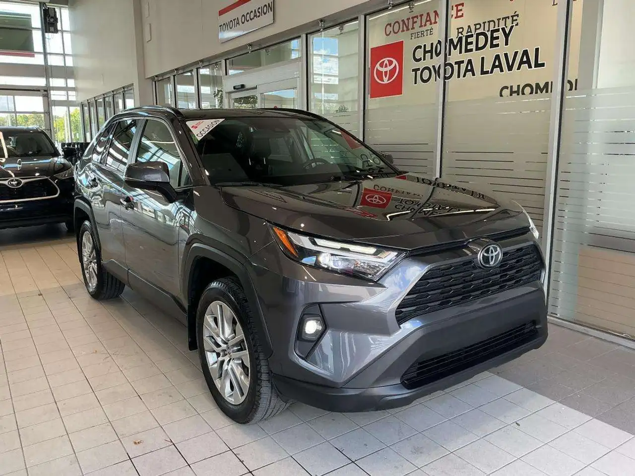 2022 Toyota RAV4 XLE Premium