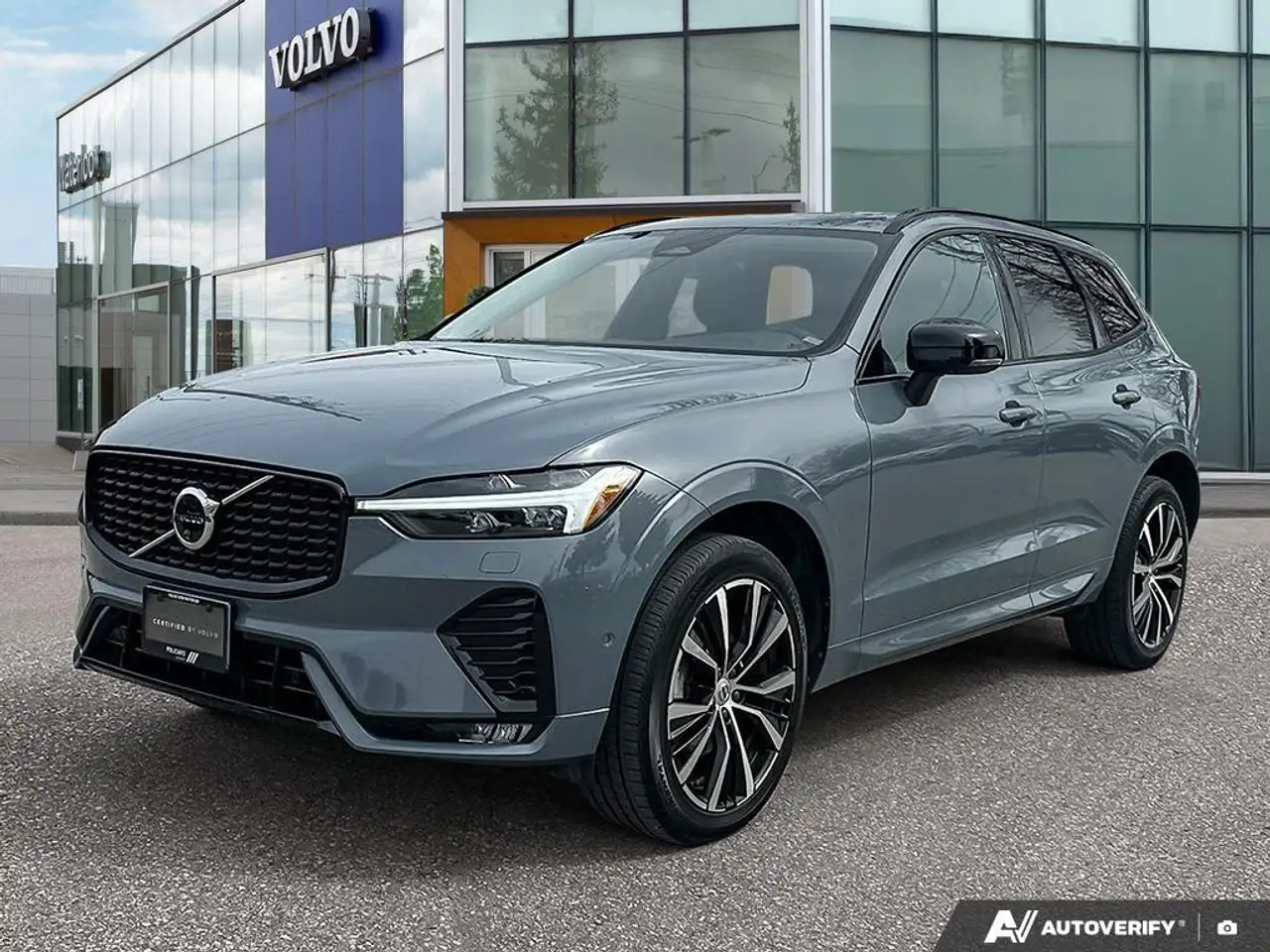 2024 Volvo XC60 Plus