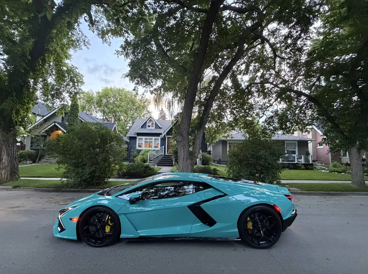 2024 Lamborghini Revuelto