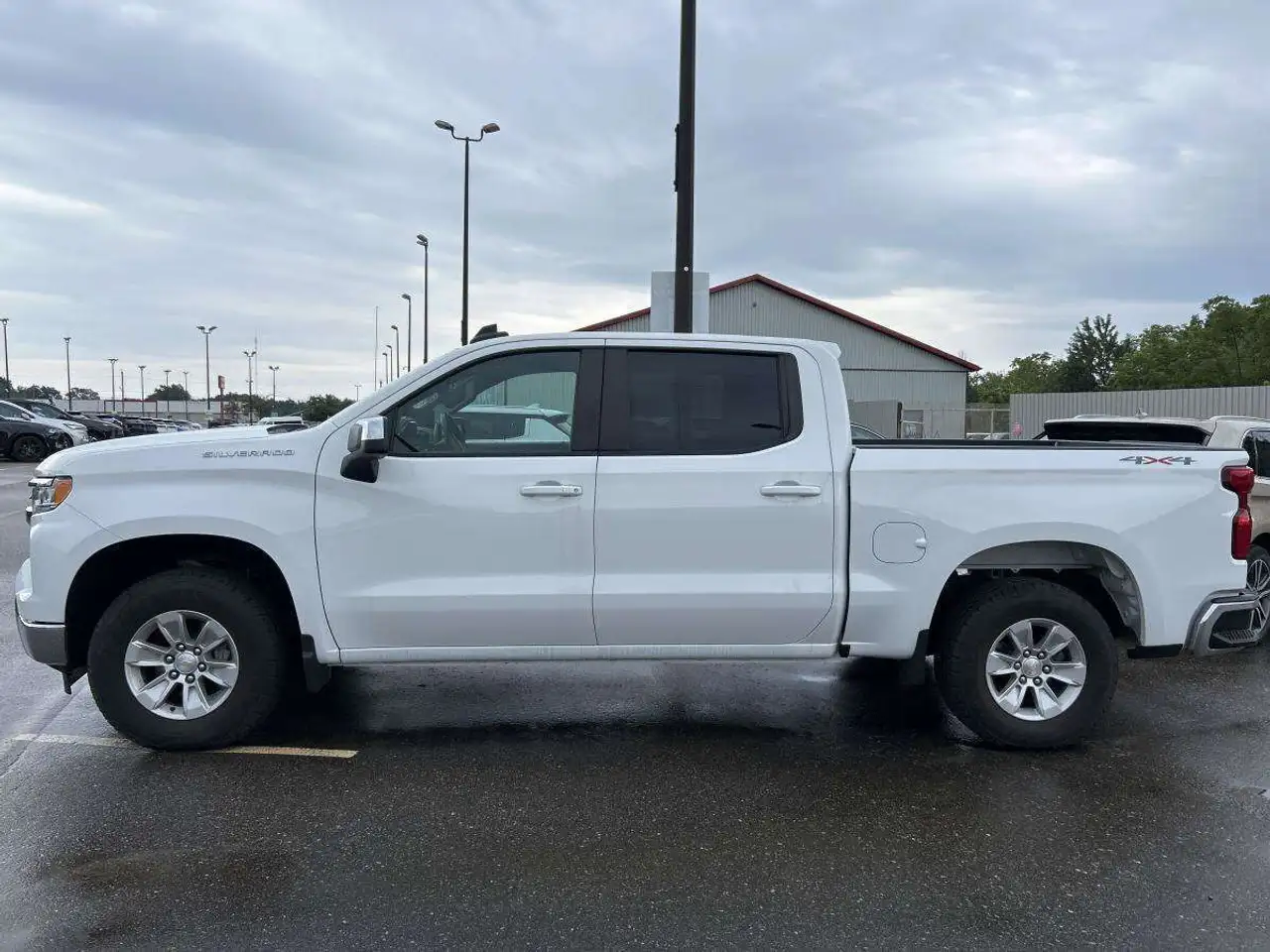 2024 Chevrolet Silverado 1500 LT