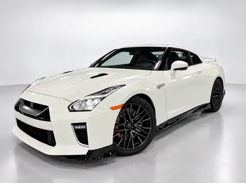 Nissan GT-R