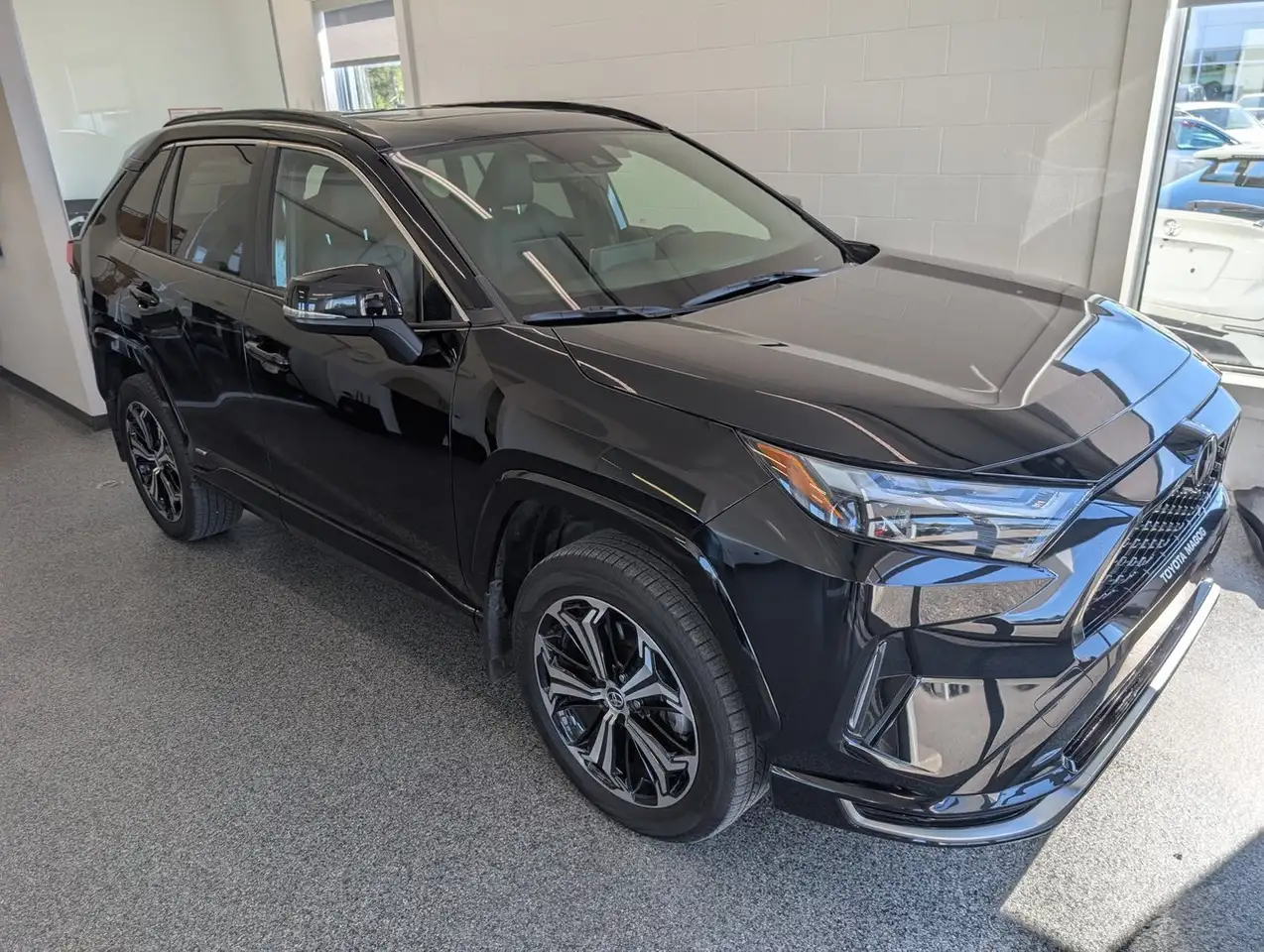 2025 Toyota RAV4 XSE