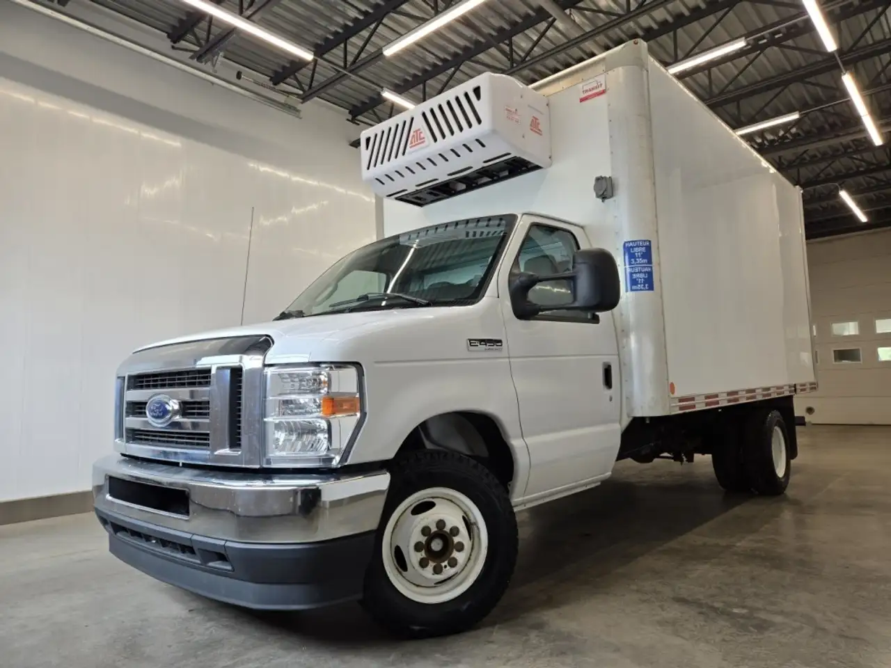 2022 Ford E-Series