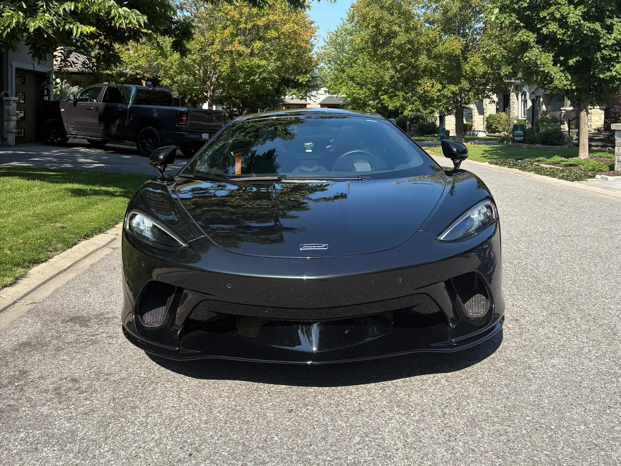2023 McLaren GT