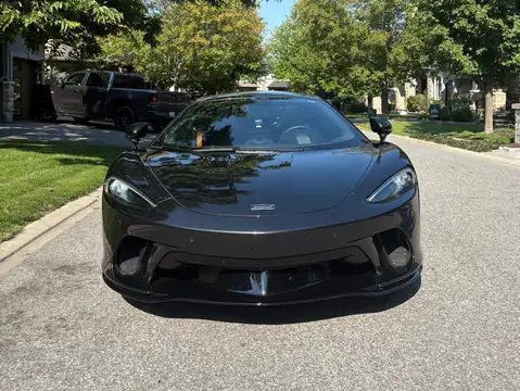 McLaren GT