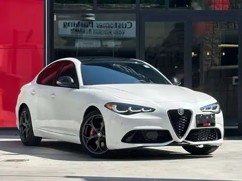 Alfa Romeo Giulia Tributo Italiano
