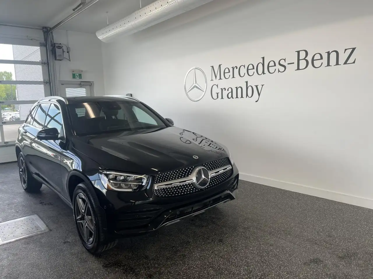 2022 Mercedes-Benz GLC 300