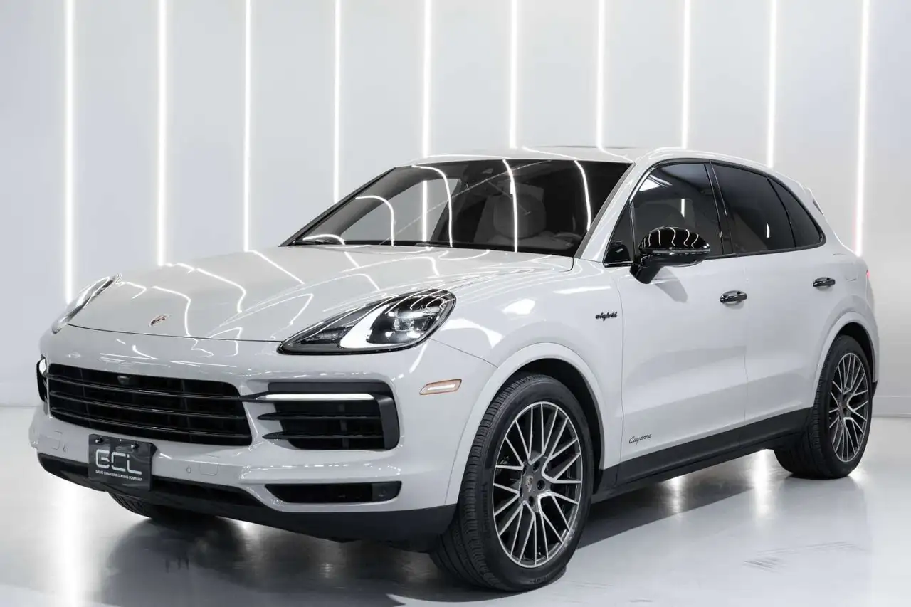2022 Porsche Cayenne E-Hybrid
