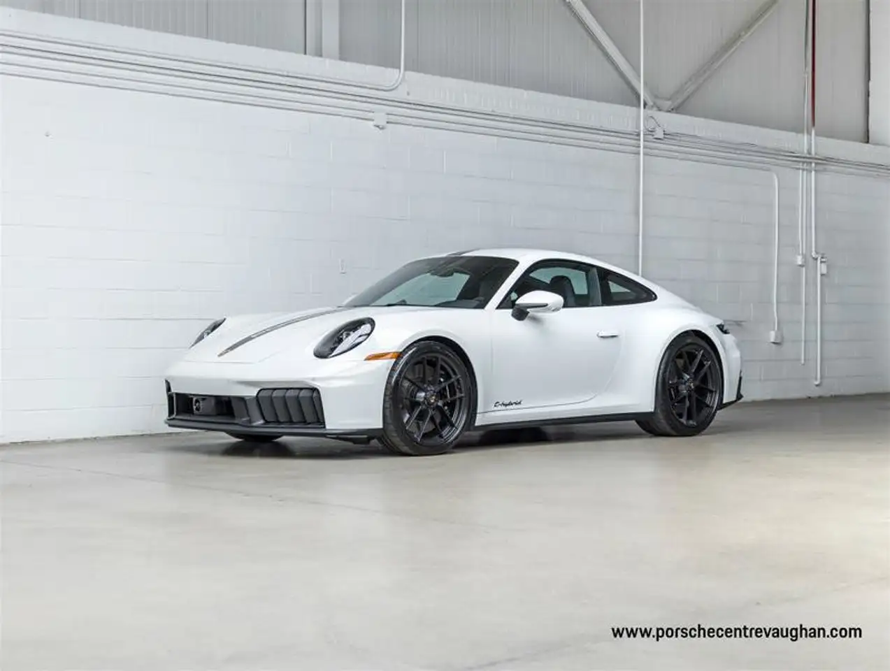 2025 Porsche 911 Carrera GTS