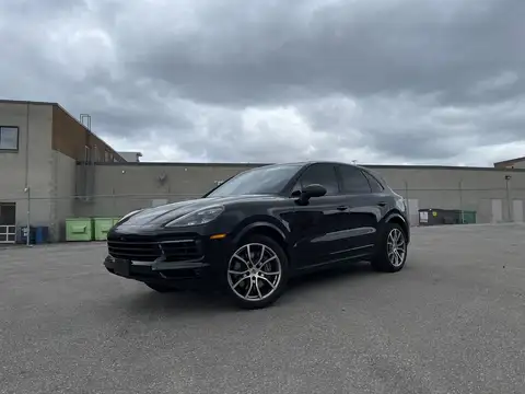 Porsche Cayenne Base