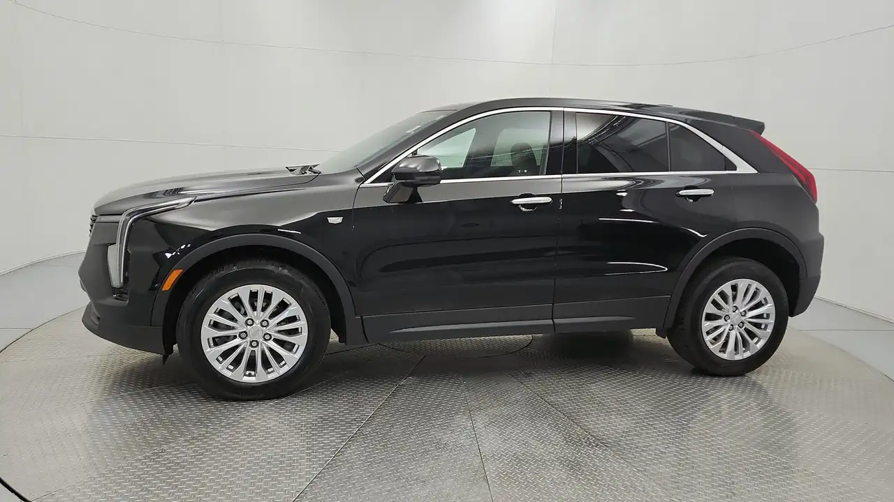2024 Cadillac XT4 Luxury