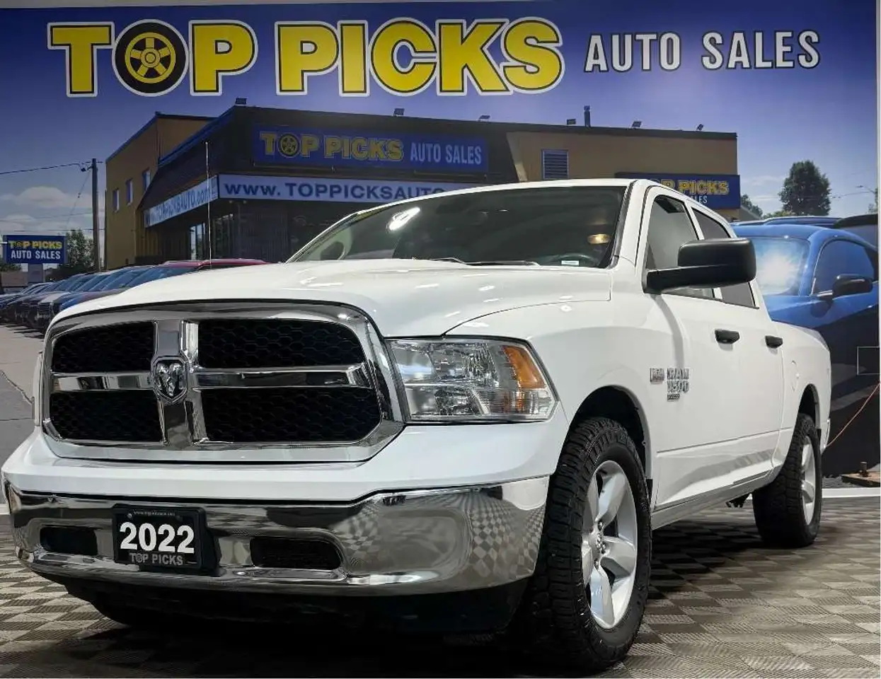 2022 RAM 1500 SLT