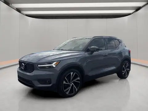 Volvo XC40 R-Design