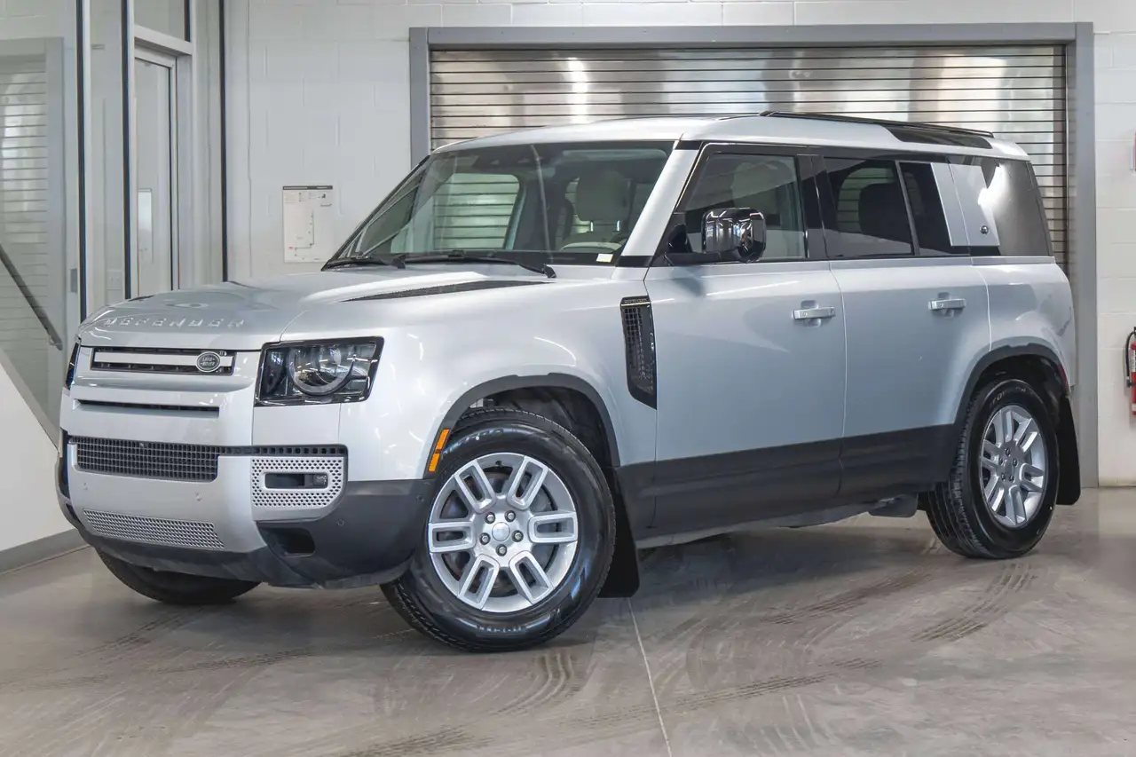 2023 Land Rover Defender SE P400
