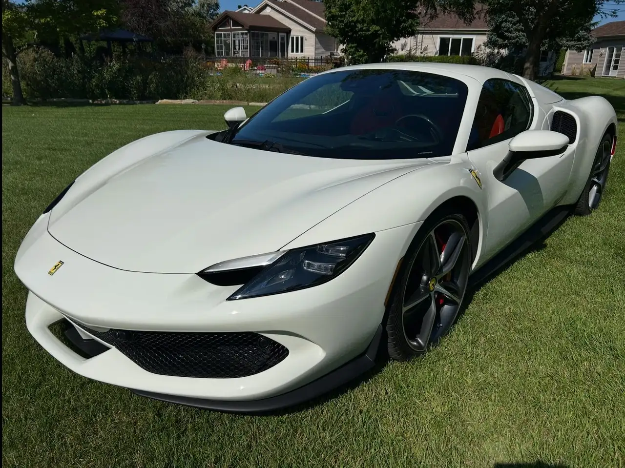 2024 Ferrari 296 GTS
