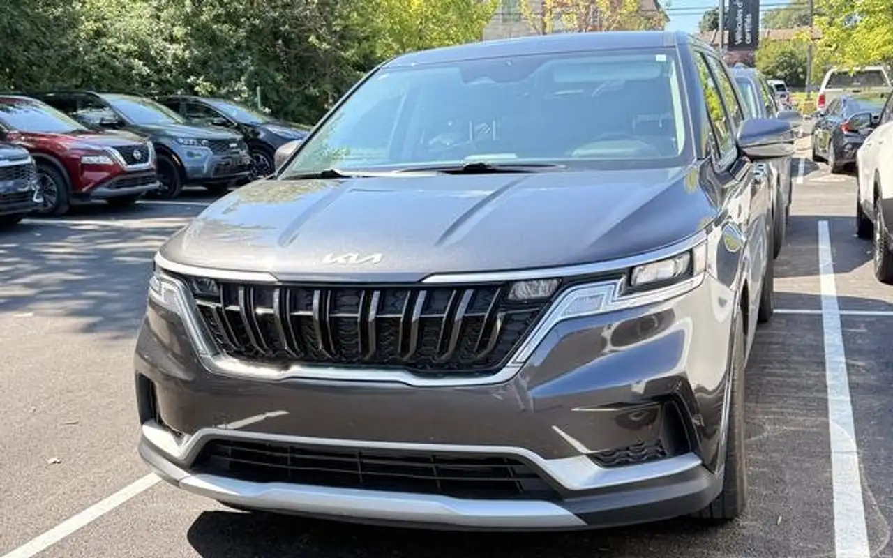 2023 Kia Carnival