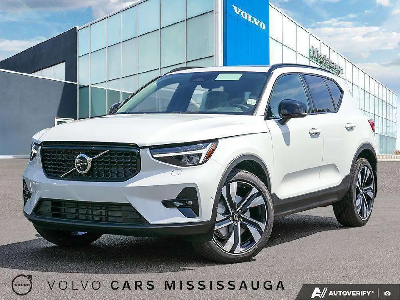 2026 Volvo XC40 Plus