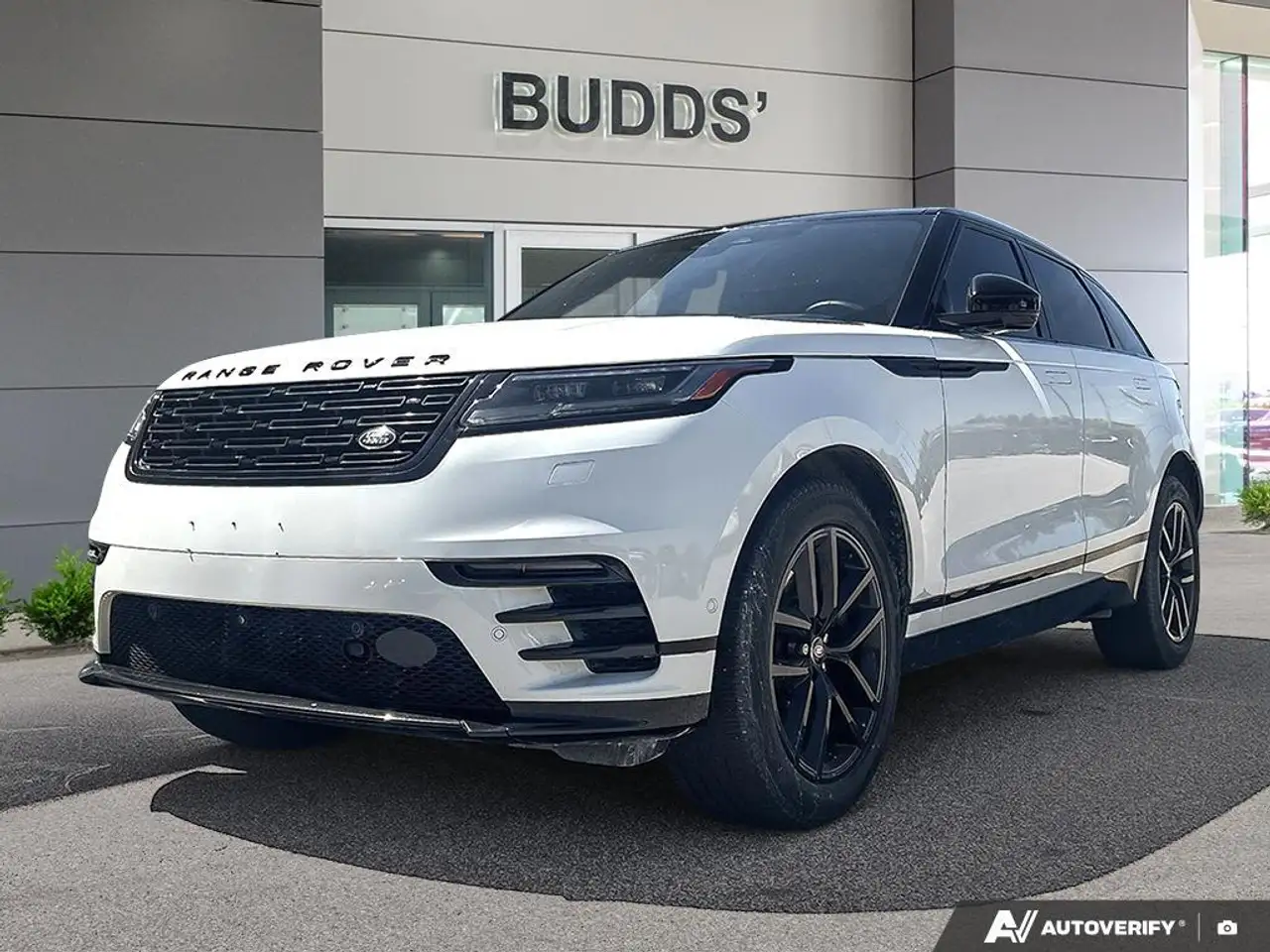 2025 Land Rover Range Rover Velar Dynamic SE P340