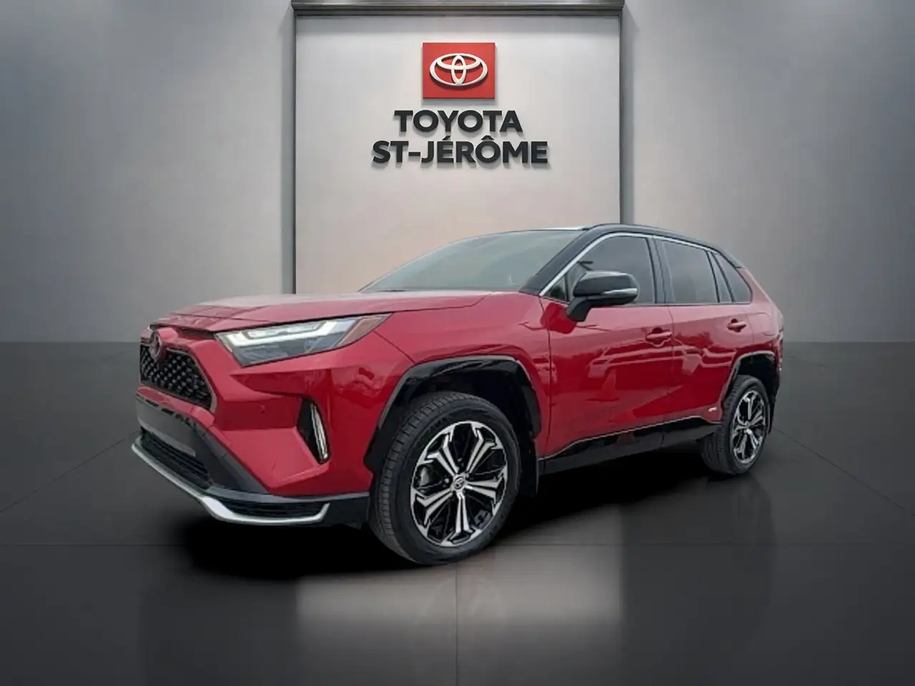 2025 Toyota RAV4 XSE