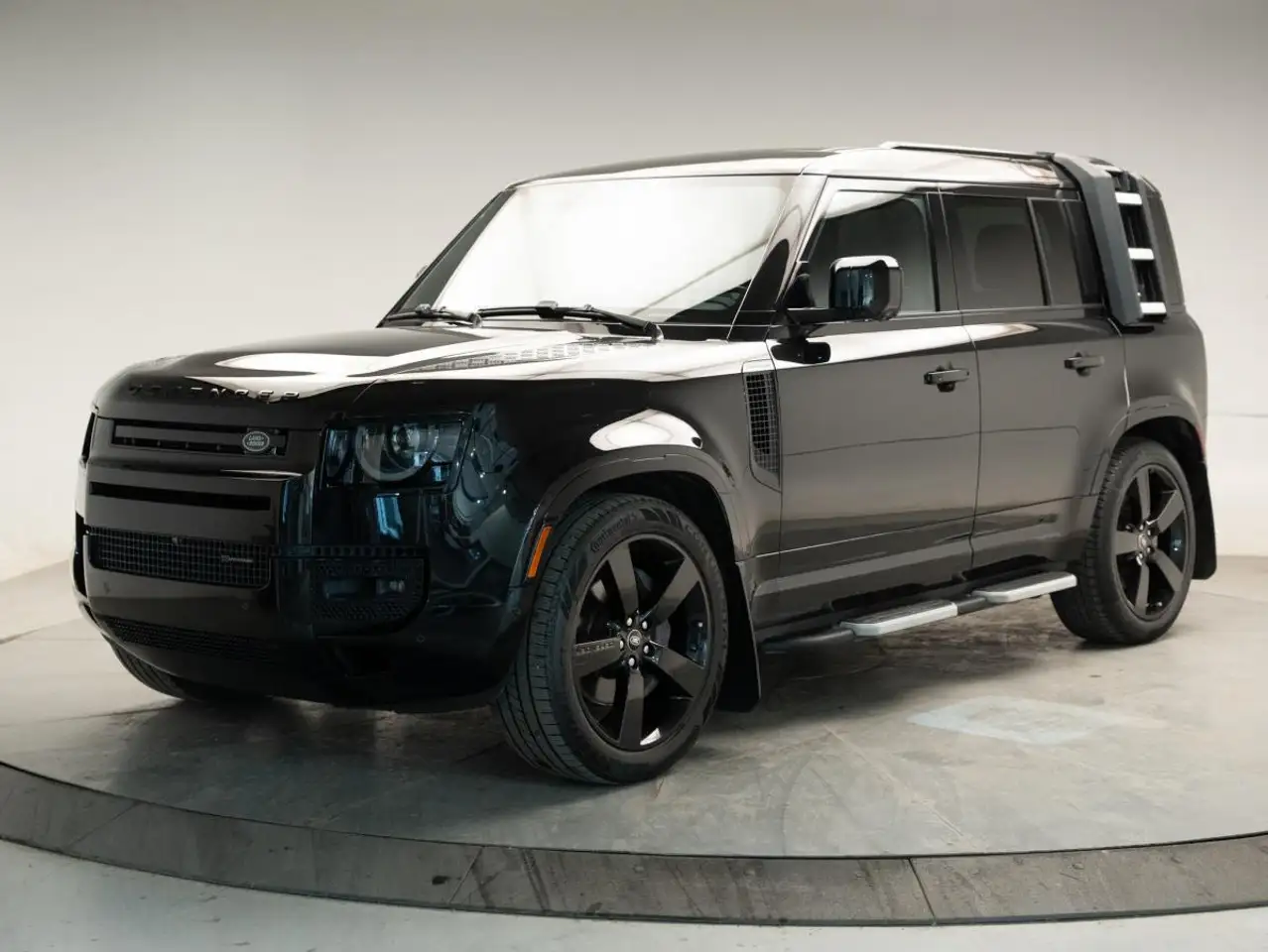 2023 Land Rover Defender X-Dynamic SE