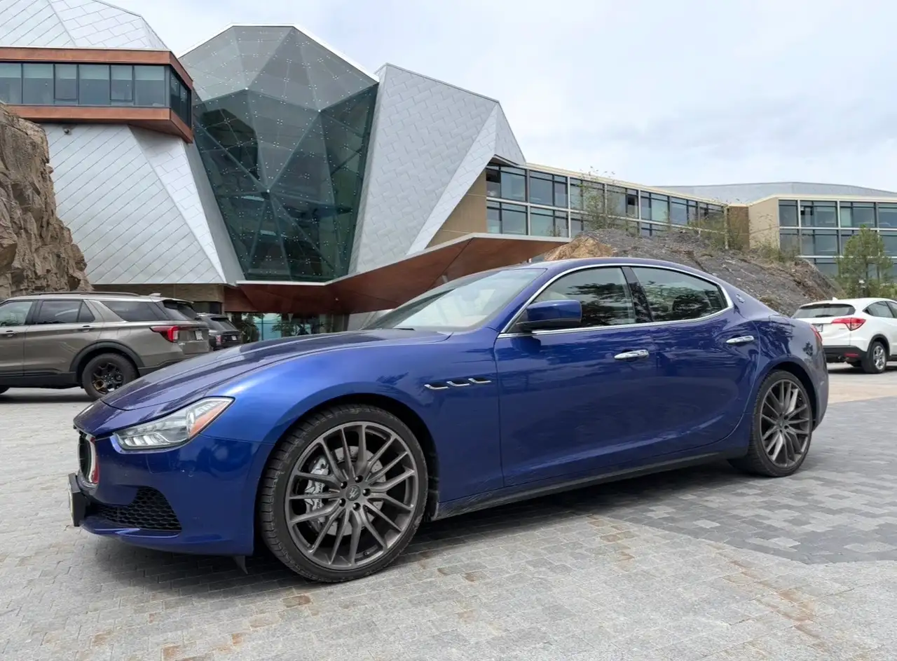 2016 Maserati Ghibli