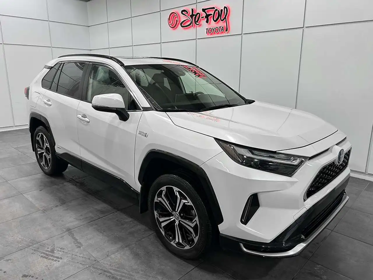 2022 Toyota RAV4 XSE