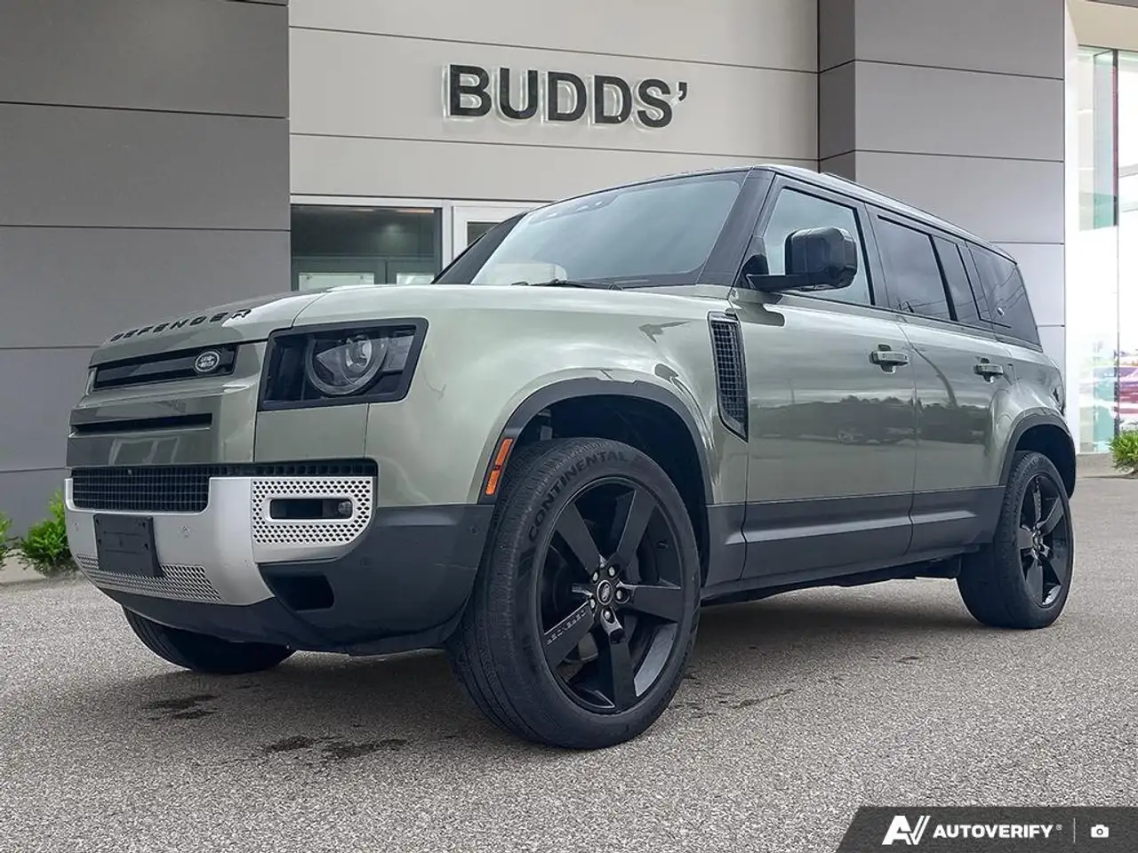 2023 Land Rover Defender S P300